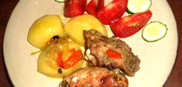 Куриные бедрышки со сладким перцем