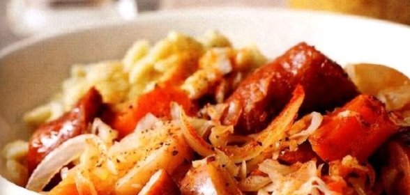 Рагу из овощей и копченой колбасы (в медленноварке)