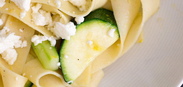 Паста с цукини и козьим сыром