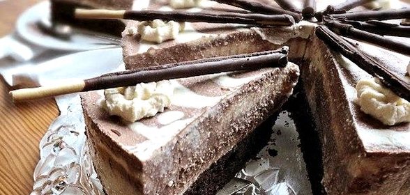 Торт Зебра с творожным и шоколадным кремом