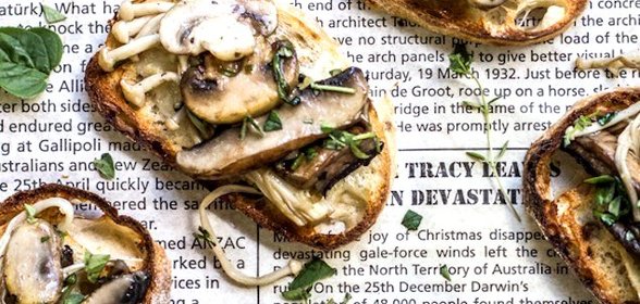 Брускетта с грибами и сыром бри