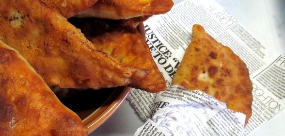 Чебуреки на кислом молоке