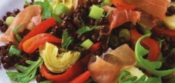 Помидоры, фаршированные яйцами и зеленью