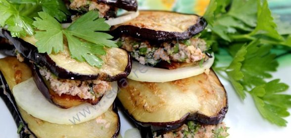 Рулетики баклажаны с чесноком и грецким орехом по грузински