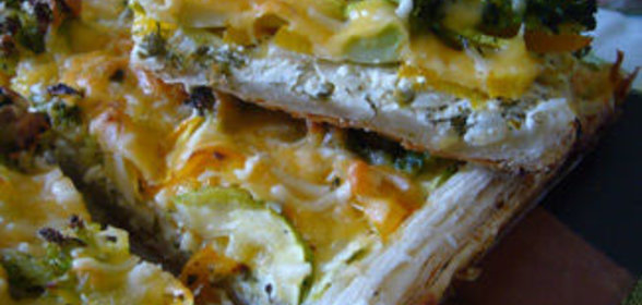 Овощной пирог с начинкой из трёх сыров