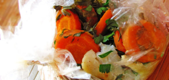 Закуска из лосося с овощами