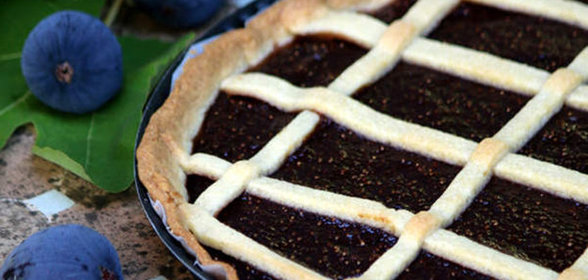 Пирог с инжиром и медом