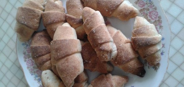 Рогалики со сгущенкой