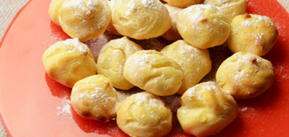 Профитроли с творожным кремом