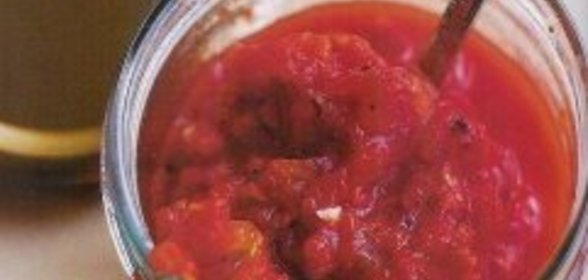 Простой томатный соус для пиццы