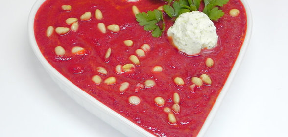 Свекольник с козьим сыром