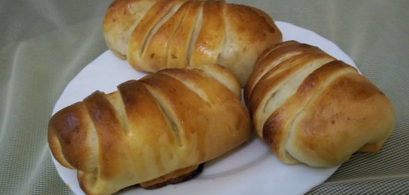 Пирожки с яблоками и арахисом