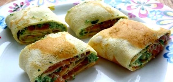 Блинные рулеты с красной рыбой