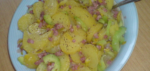 Kартофельно-огуречный салат