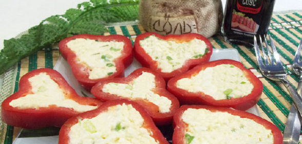 Утка или гусь, фаршированные квашеной капустой и свининой