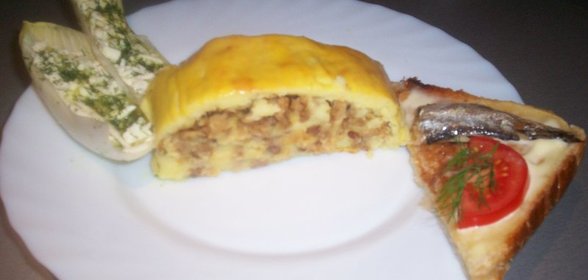 Картофельный рулет с фаршем