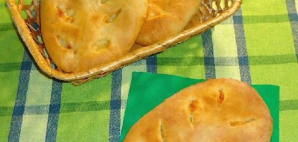 Фугасс с сыром