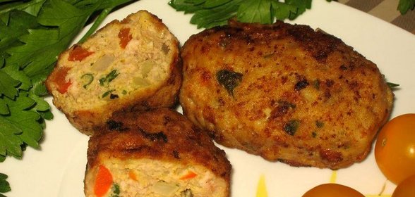 Мясные котлеты с кускусом