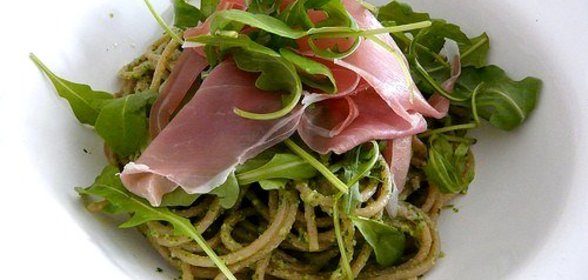 Песто из дикого чеснока с лимоном