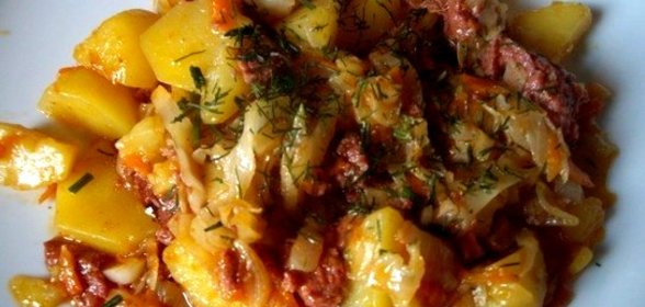 Бигус с тушенкой