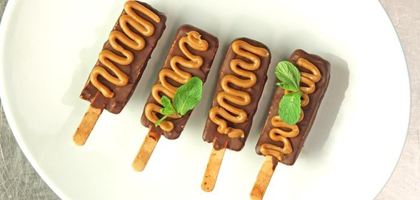 Глазированный сырок со сгущенным молоком и мятой