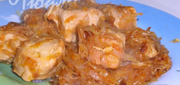 Тушенная капуста с мясом