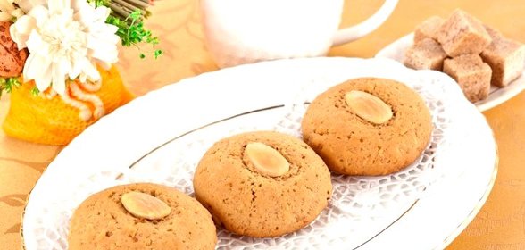 Печенье с миндалем, корицей и имбирем