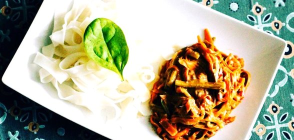 Лапша с арахисом по‑тайски