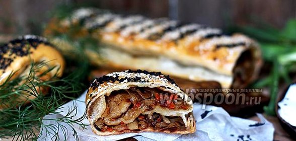 Штрудель с жареной капустой