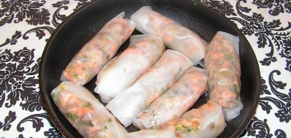 Рисовые блинчики с лососем