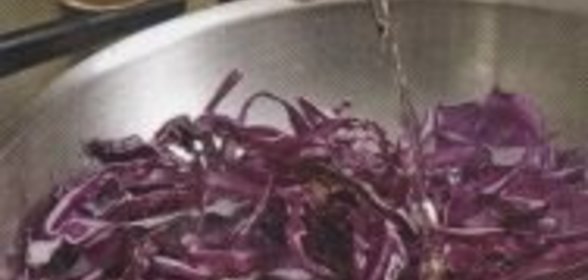 Приправа из смеси яблок и слив