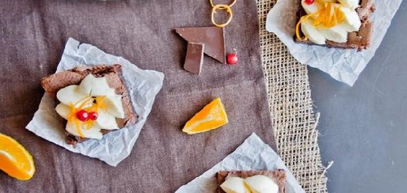 Шоколадный торт без муки с апельсиновым кремом из маскарпоне