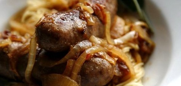 Сосиски на сковороде