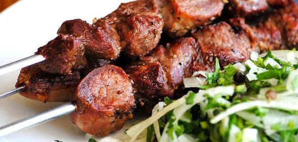 Шашлык в духовке в рукаве