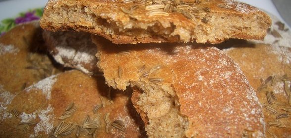 Ржаные лепешки с тмином