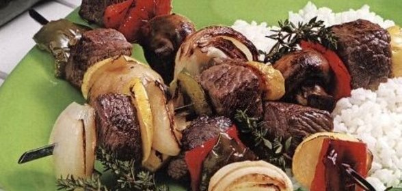 Шашлыки из говядины и овощей
