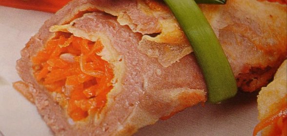 Куриная бризоль с корейской морковкой