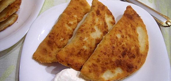 Чебуреки на творожном тесте