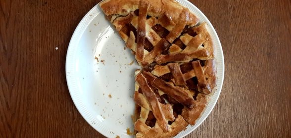 Пирог с курагой