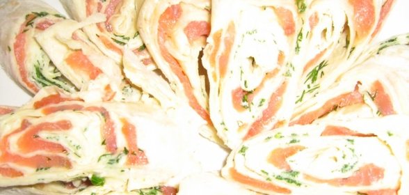 Рулетики с красной рыбой Морской бриз