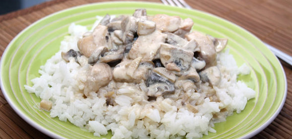 Курица с грибами в сливочном соусе