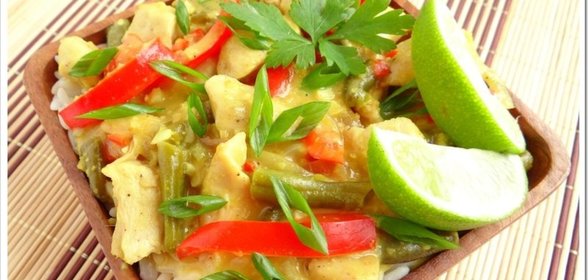 Куриное карри с арахисом