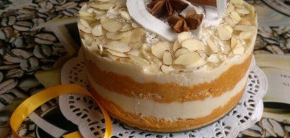 Морковный торт с кремом из кешью.RAW