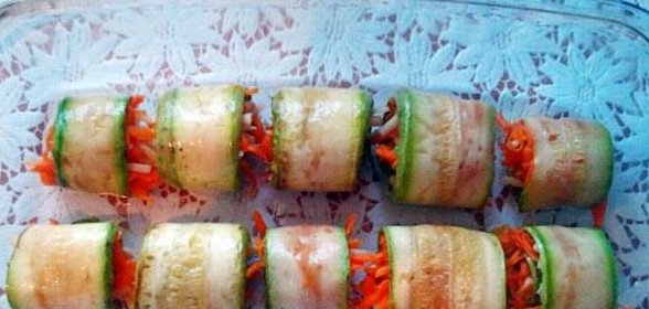Рулетики из кабачков с морковно-сырной начинкой