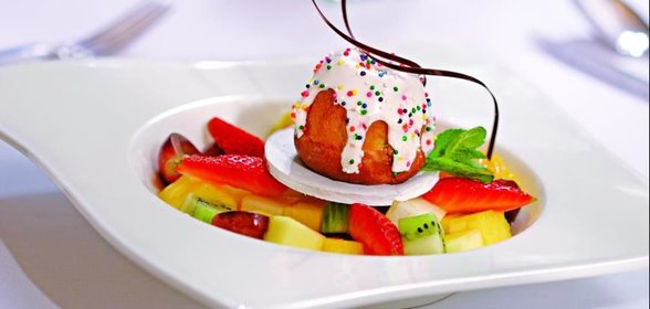 Фруктовый салат с куличом