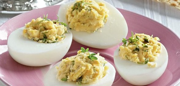 Фаршированные яйца с хреном