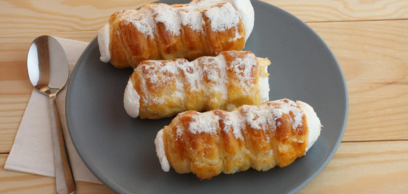 Трубочки с белковым кремом