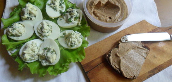 Печёночный паштет из мултиварки и фаршированный яйца (Гастрономическое путешествие)