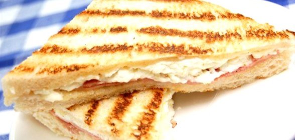 Горячие бутерброды с копченой индейкой