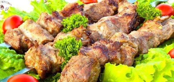 Шашлык из свинины, маринованный в уксусе